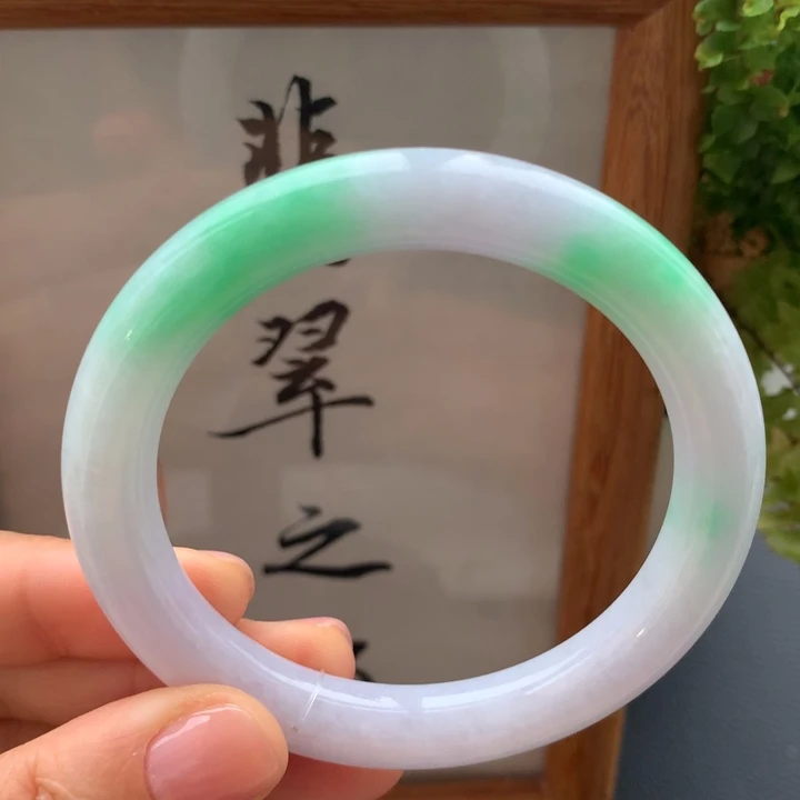 翡翠手镯未镶嵌翡翠手镯51
