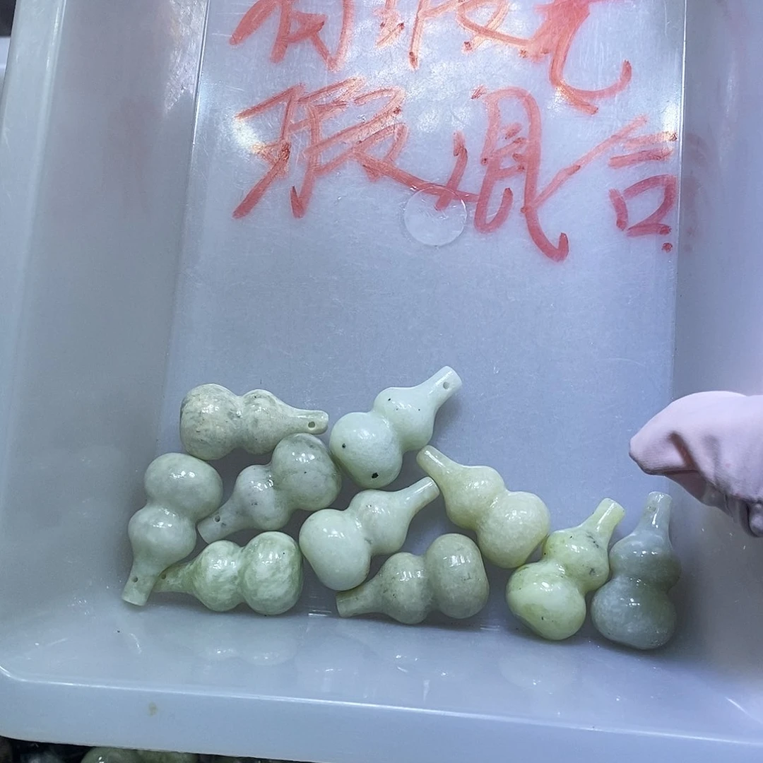 合金蛇纹石玉颈饰224