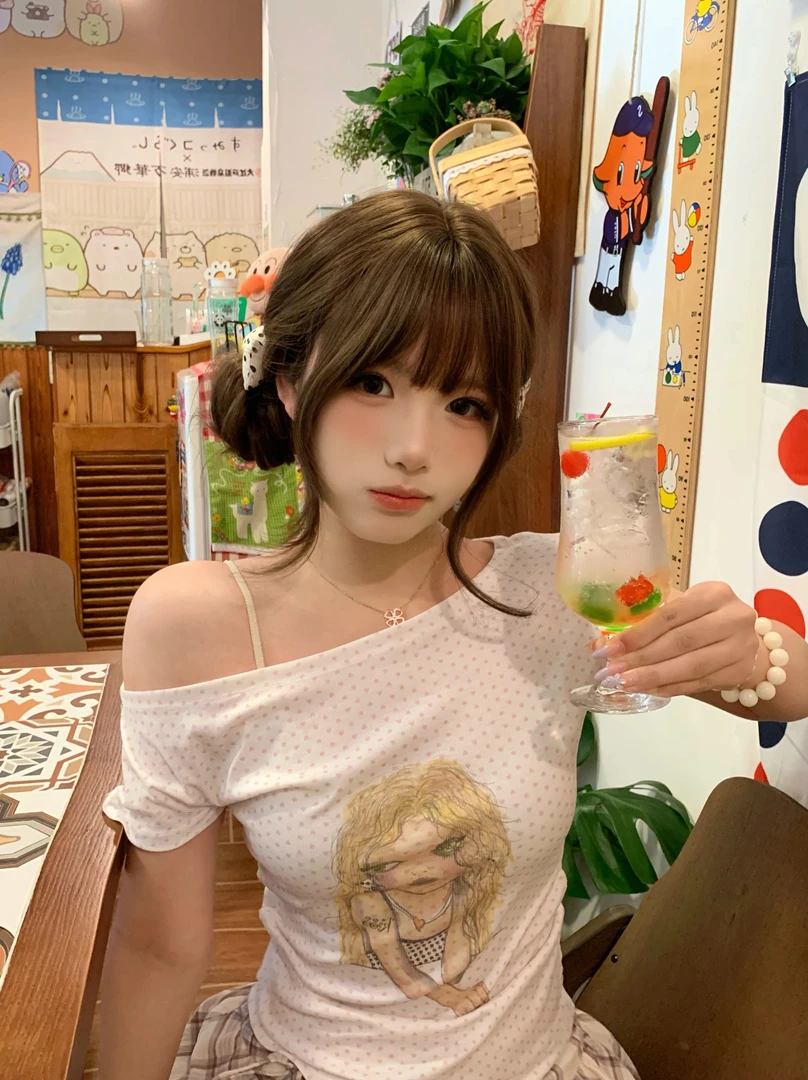 【橘子汽水】全身透气网孔！清新斜肩纯欲复古修身上衣