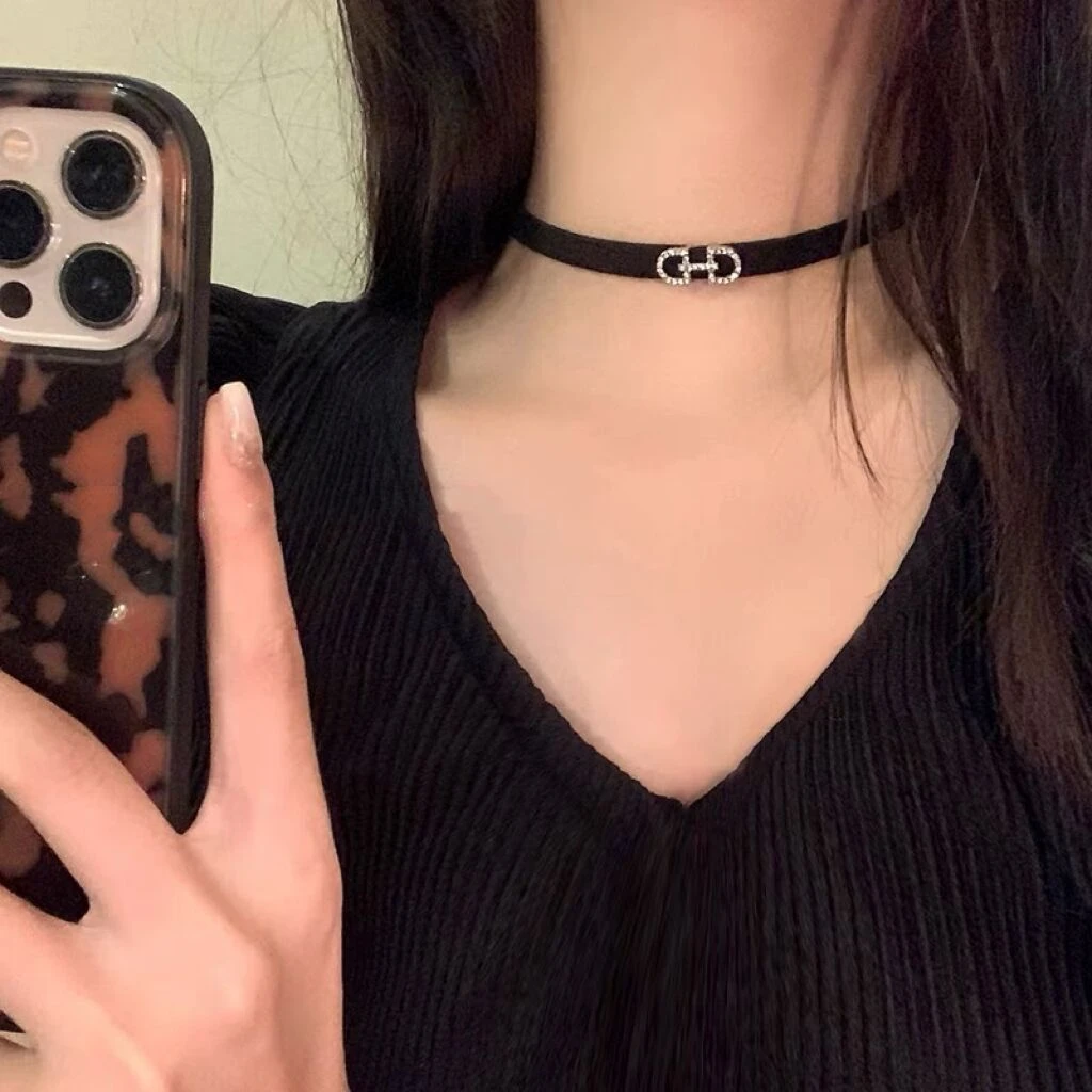 铜合金亚克力项链 轻奢小众黑色绳项链女高级感choker锁骨链颈链