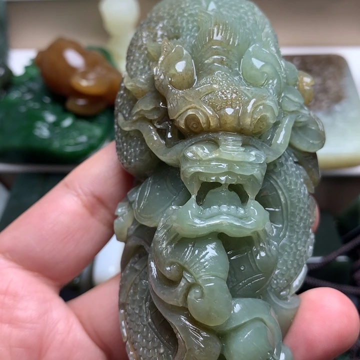 赵***生和田玉（糖玉）未镶嵌颈饰