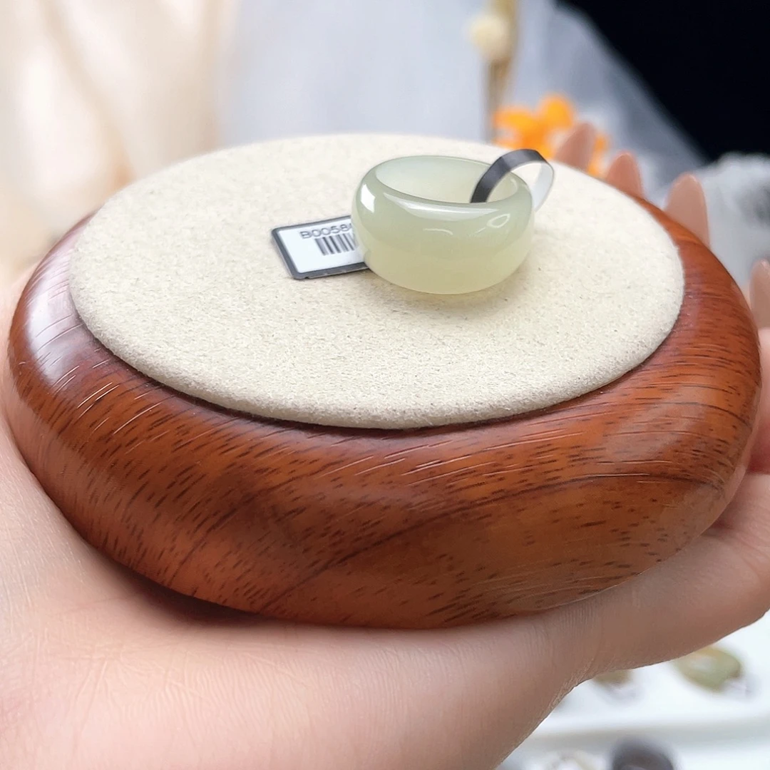 和田玉未镶嵌戒指晴水馒头17.2v79