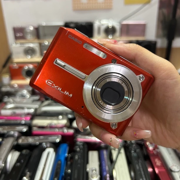 9新 Casio/卡西欧 卡西欧s600橘色600万像素3倍光学变焦