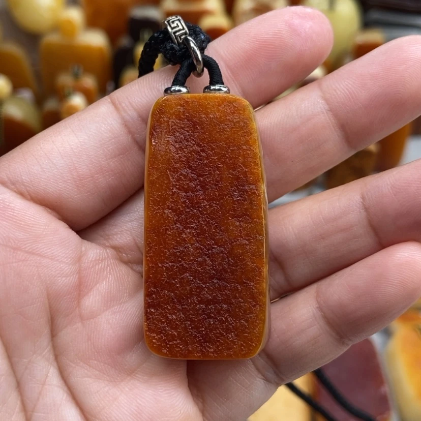 【闪购商品】琥珀颈饰未镶嵌