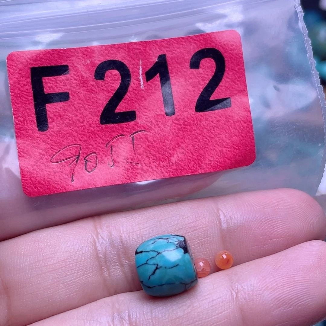 玛瑙/玉髓颈饰未镶嵌南红散珠多样化