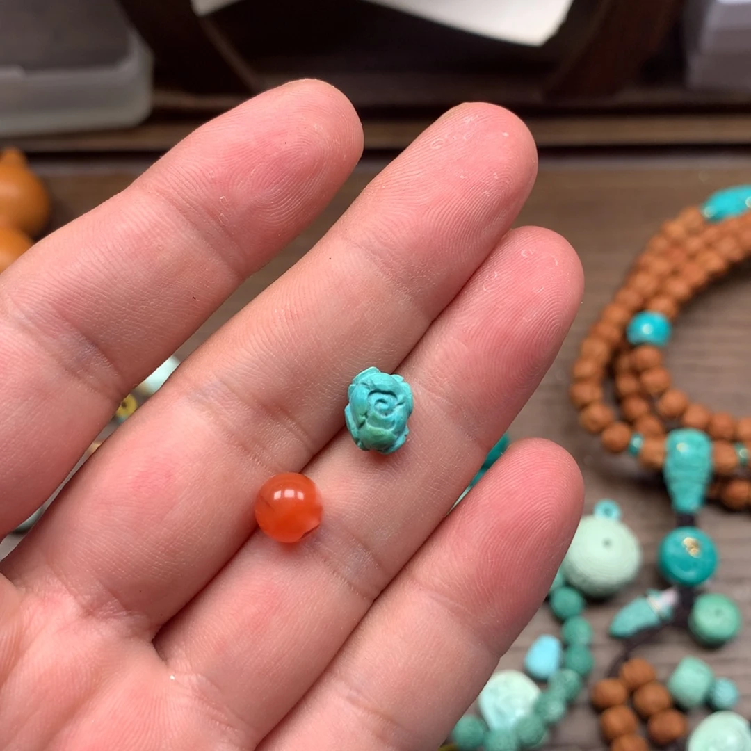 南红玛瑙未镶嵌雕刻