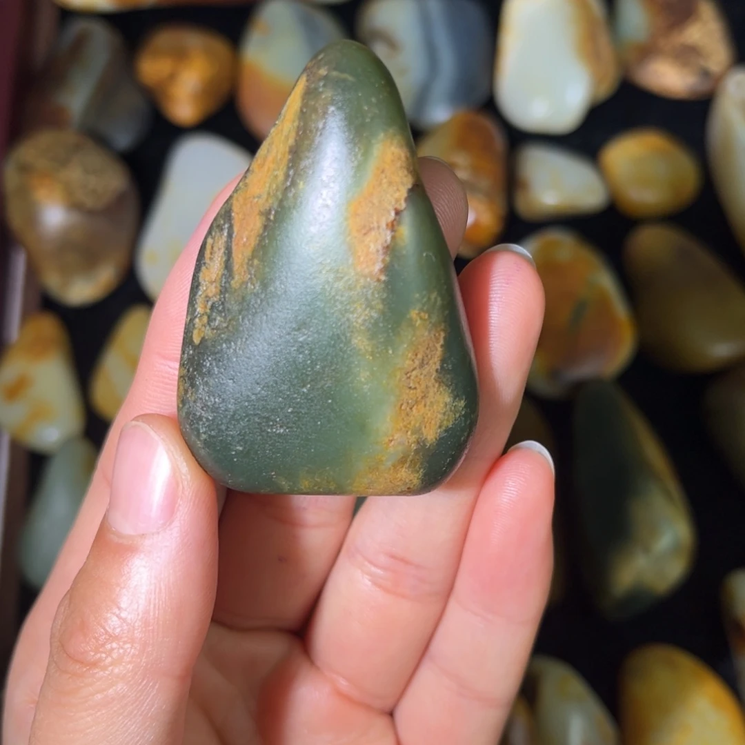 和田玉（糖玉）未镶嵌挂件70g