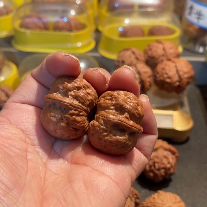 文玩核桃把件全品野生小元宝全品33