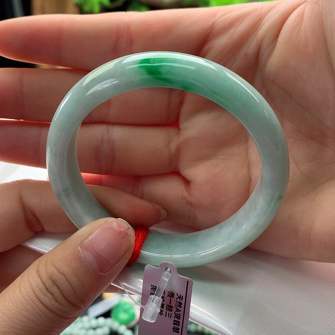 翡翠手镯未镶嵌52.8正圈