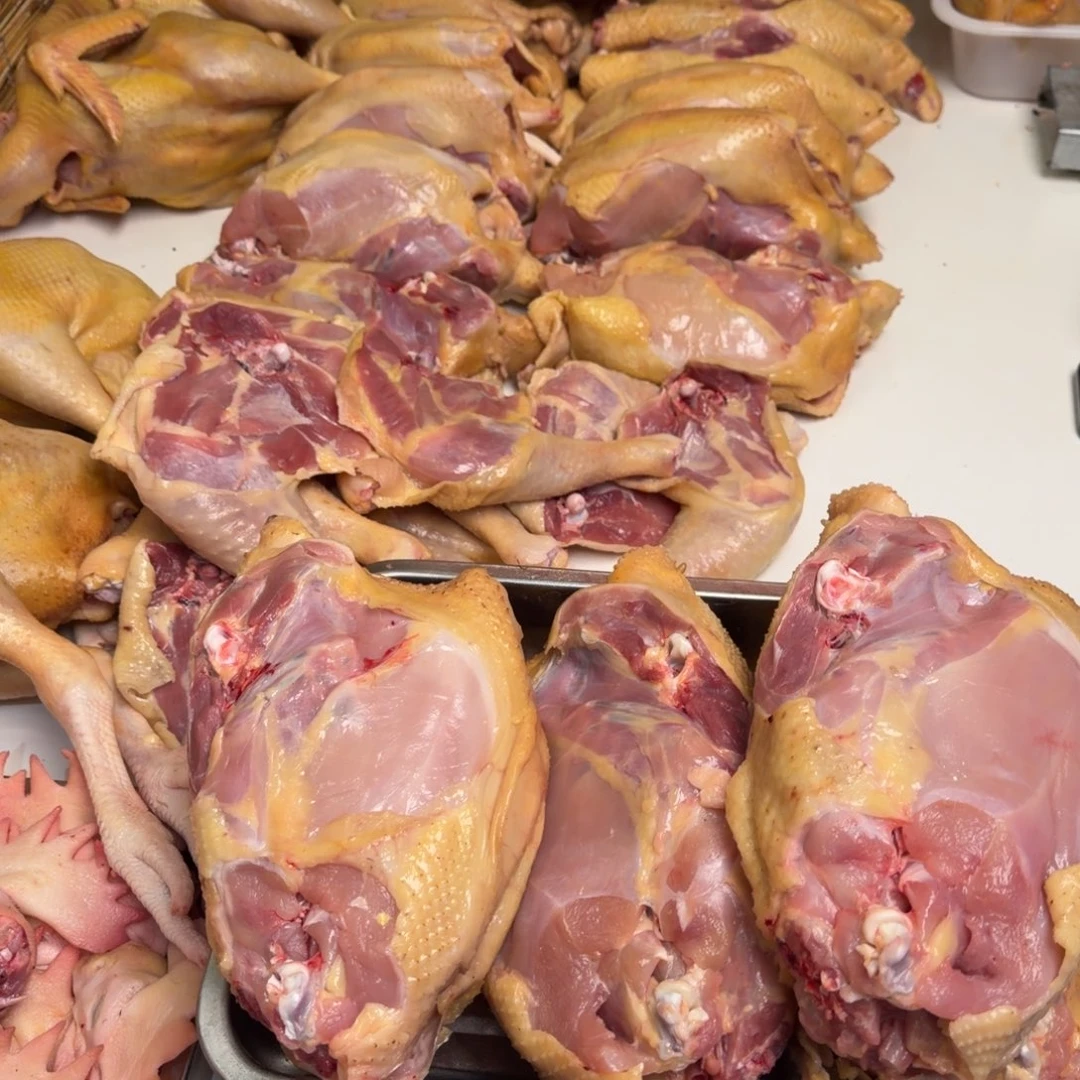 6中国大陆食用农产品鸡肉架 8.35斤