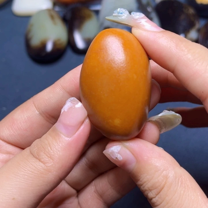 未镶嵌和田玉珠宝奇石