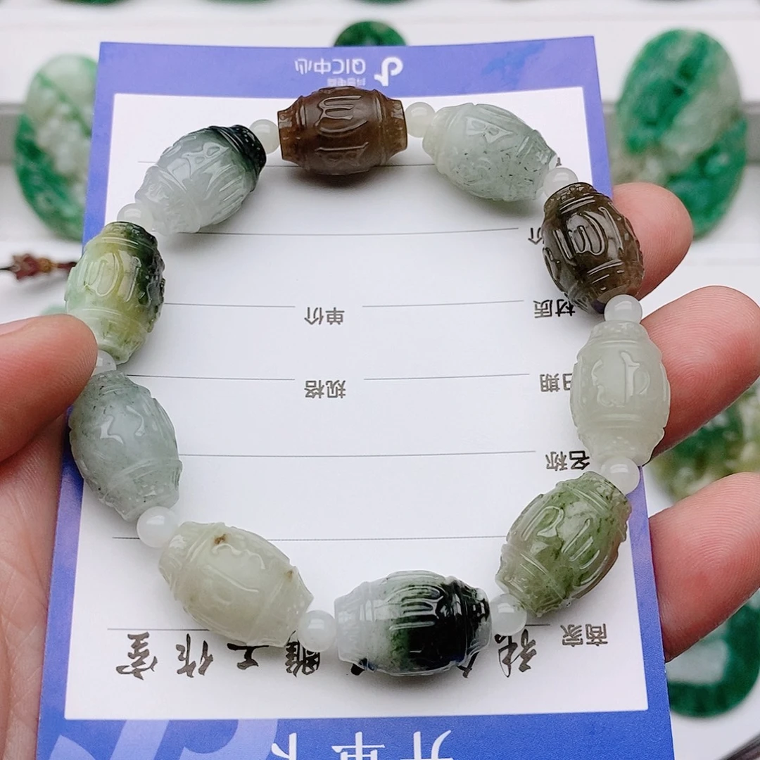 磨***唧独山玉未镶嵌颈饰