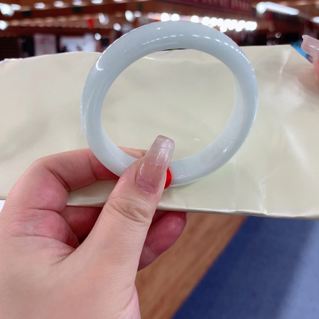 翡翠手镯未镶嵌买断