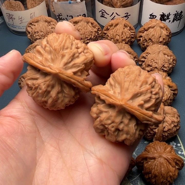 文玩核桃吊坠41核欢