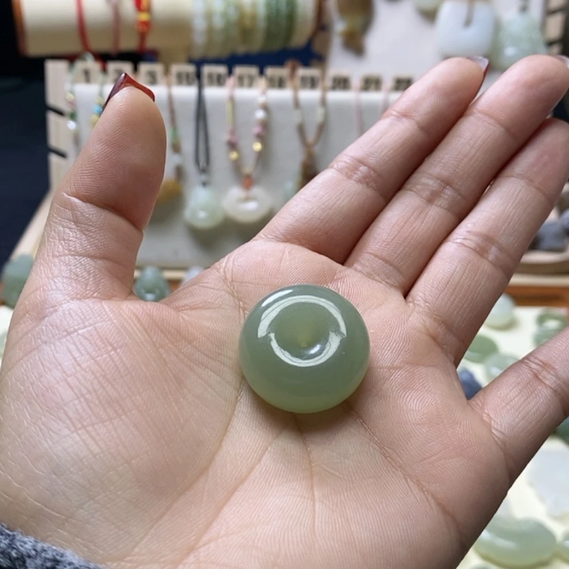 【闪购商品】和田玉颈饰未镶嵌༦***