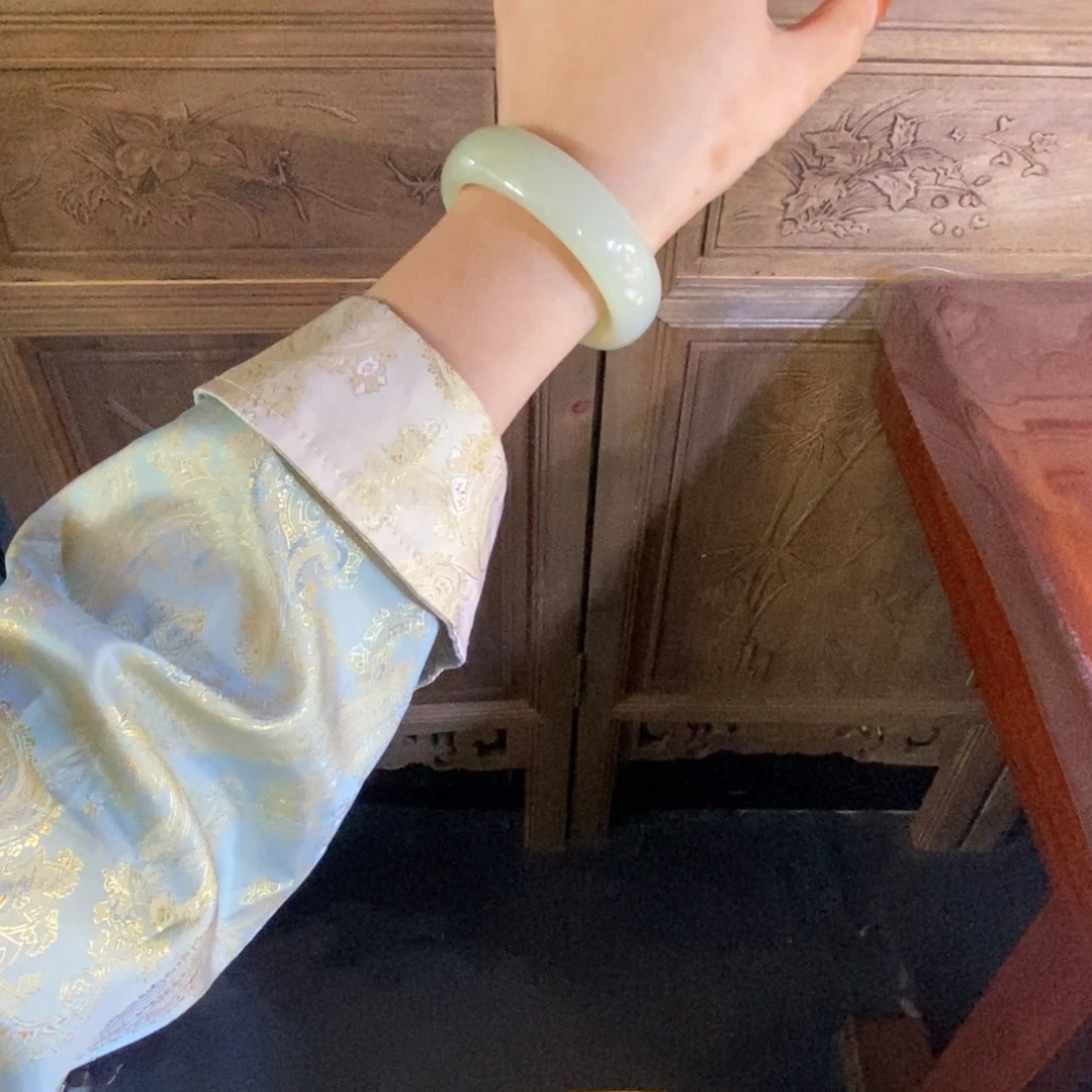 未镶嵌手镯和田玉