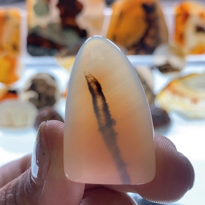 玛瑙/玉髓颈饰未镶嵌