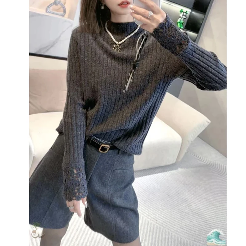 【魅力磁场】2025冬季新款时尚休闲袖口拼钩花毛针织衫套头洋气上衣