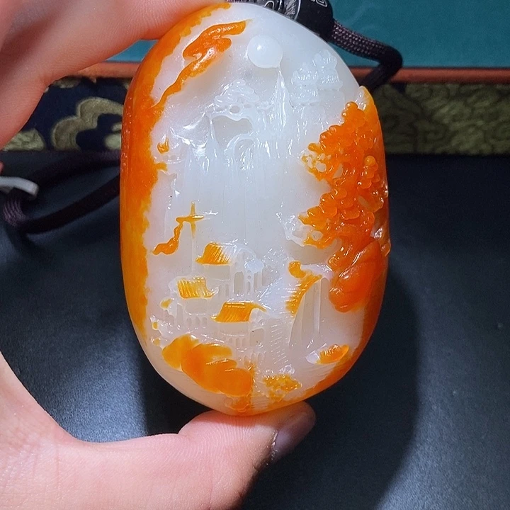 柔***韧和田玉未镶嵌颈饰CC