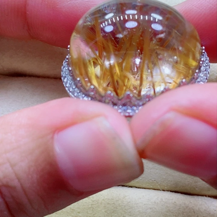 未镶嵌颈饰水晶王*水晶