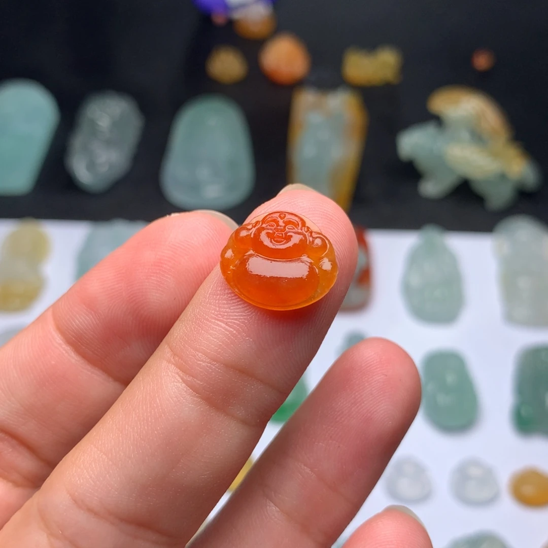 定制翡翠未镶嵌佛公