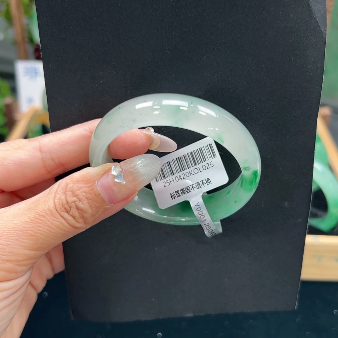 t***e未镶嵌手镯石英质玉➕佳佳51.5