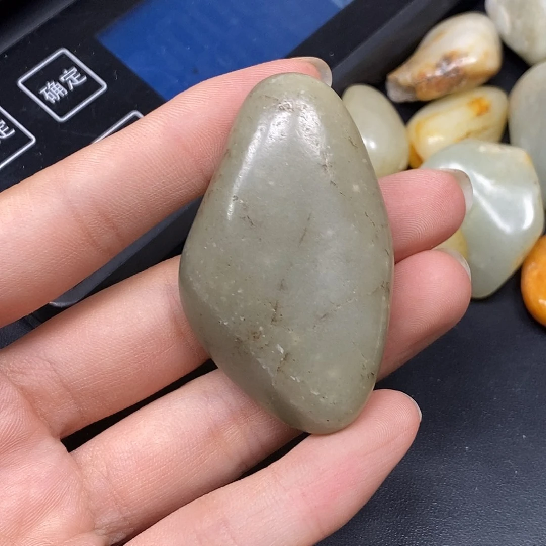 和田玉（糖玉）未镶嵌挂件