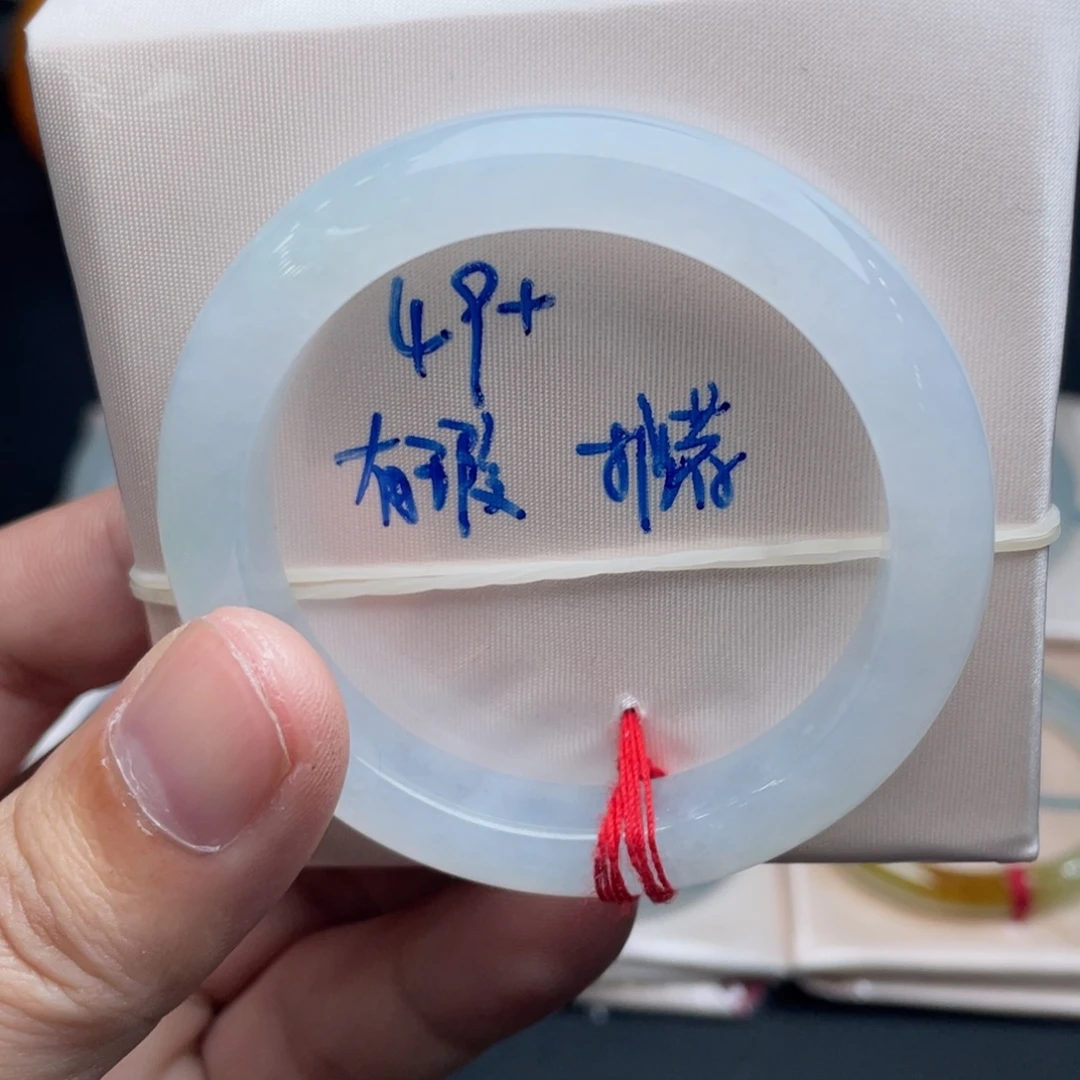 翡翠未镶嵌手镯翡翠手镯01