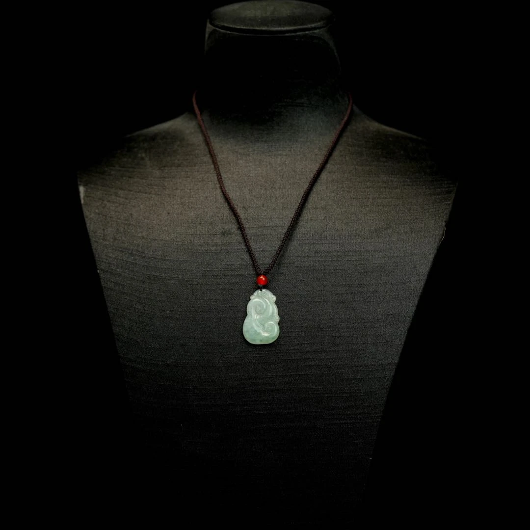 【初见珠宝】翡翠如意吊坠8-1C362X367【多样性发一件】约27*16mm+