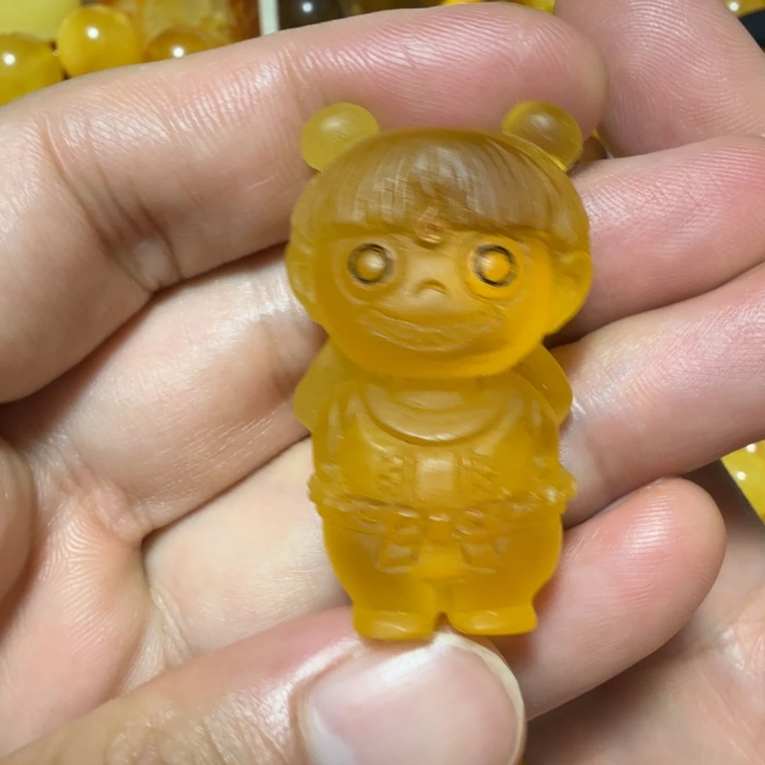裸石琥珀未镶嵌成品