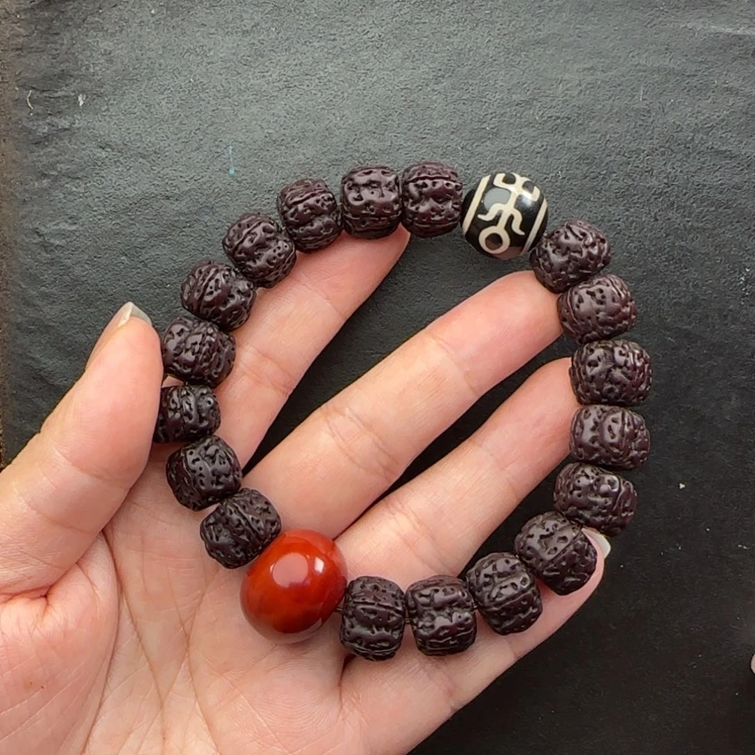 金刚菩提吊坠黑金