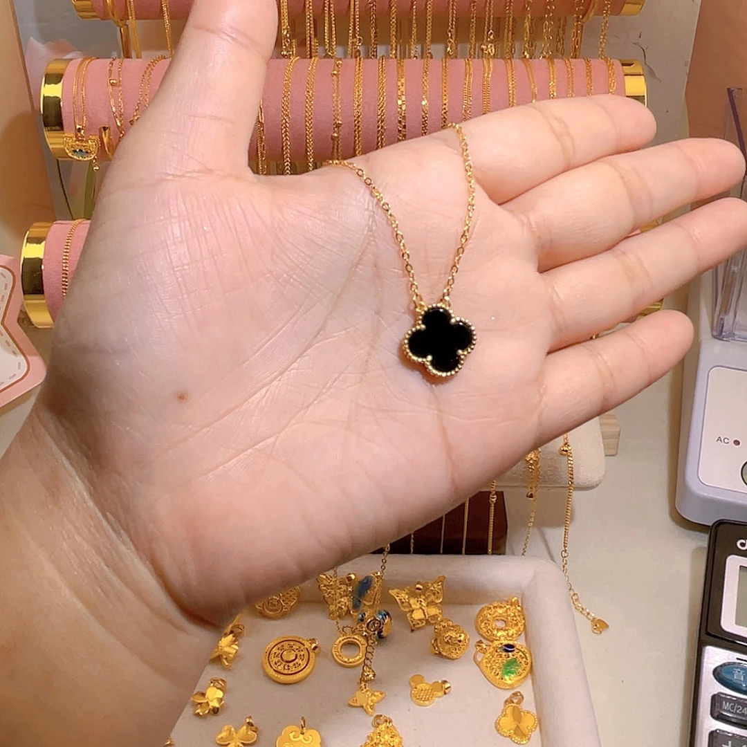 王***-露———四叶草套链黑色