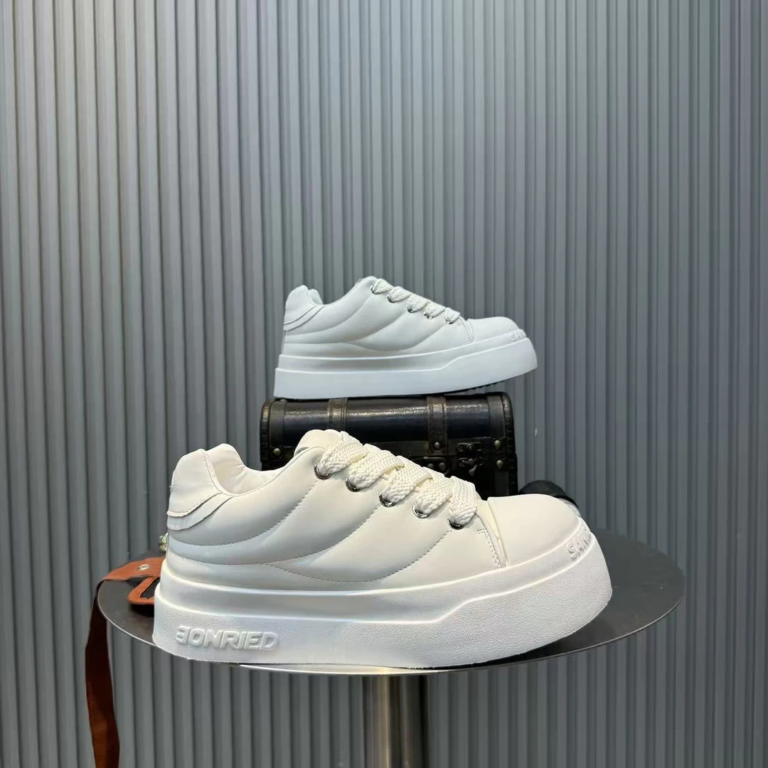 秋冬圆头板鞋青少年休闲板鞋男士净版小白鞋潮流鞋子厚底