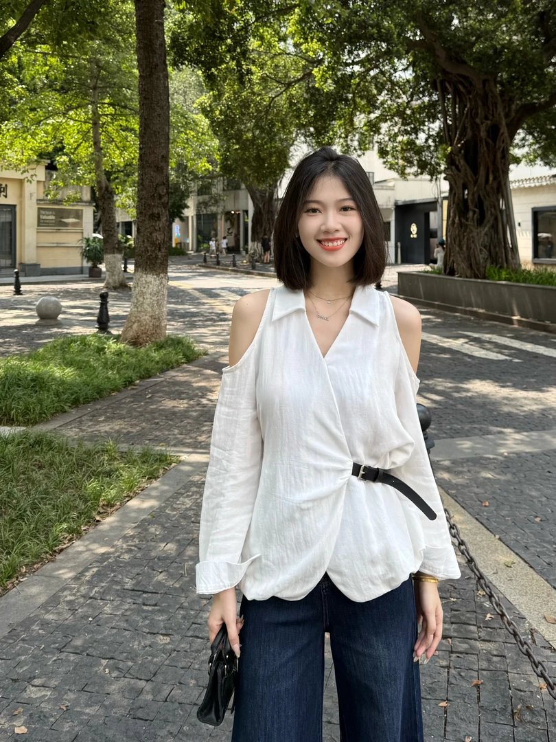 【福桃推荐】早秋新款高级V领长袖气质显瘦上衣女