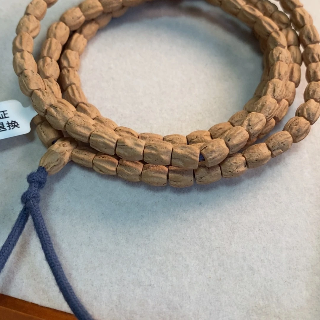 小***の热振柏香籽108长串5.8*6.2