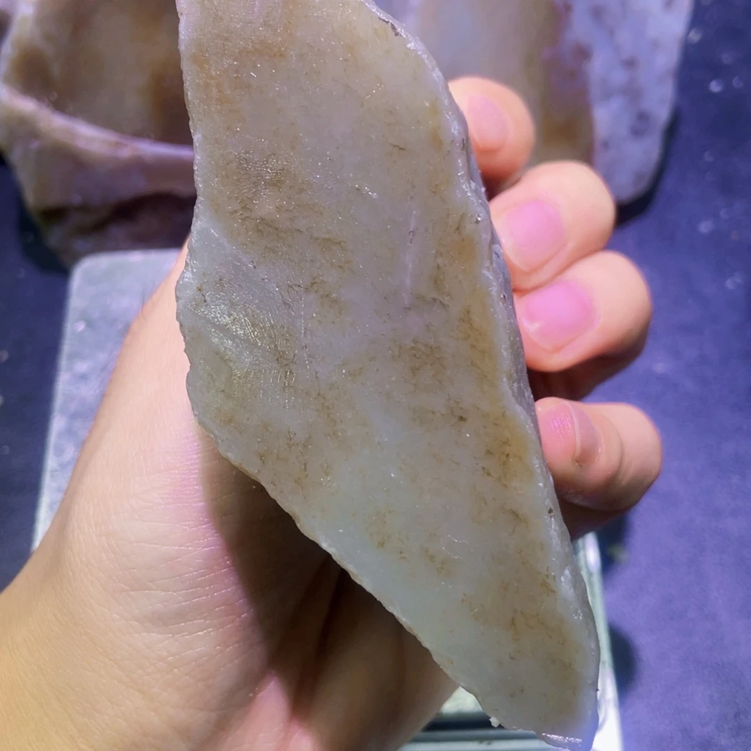 和田玉未镶嵌珠宝半成品