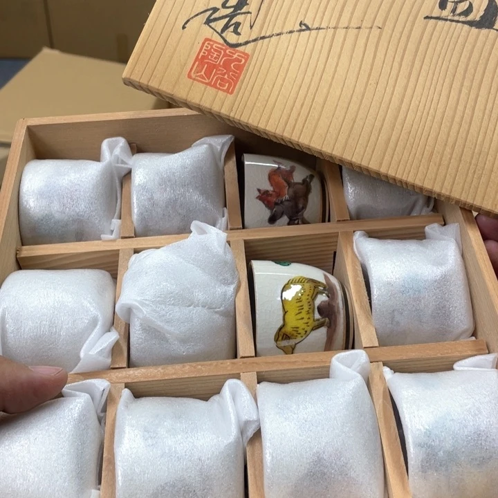 瓷片小***所瓷器哈哈哈哈哈