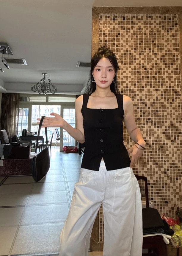 WX 天丝法式单排扣方领吊带背心修身无袖上衣