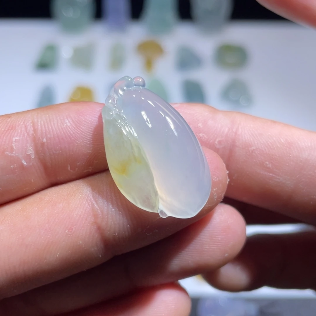 颈饰未镶嵌翡翠福瓜