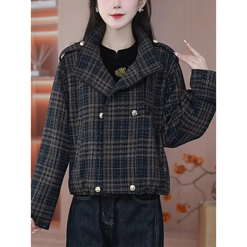时尚百搭翻领短款休闲女士格子外套2025秋季款E宽松减龄长袖上衣