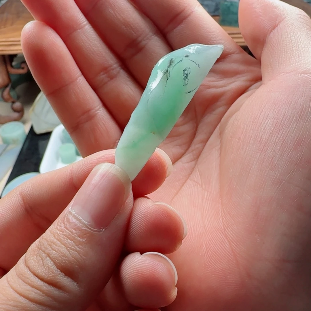 定制翡翠未镶嵌缅甸a货翡翠材料