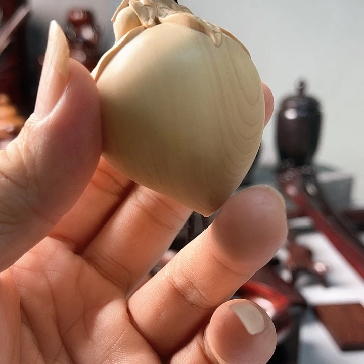 悟***道香榧木黄杨木手把件