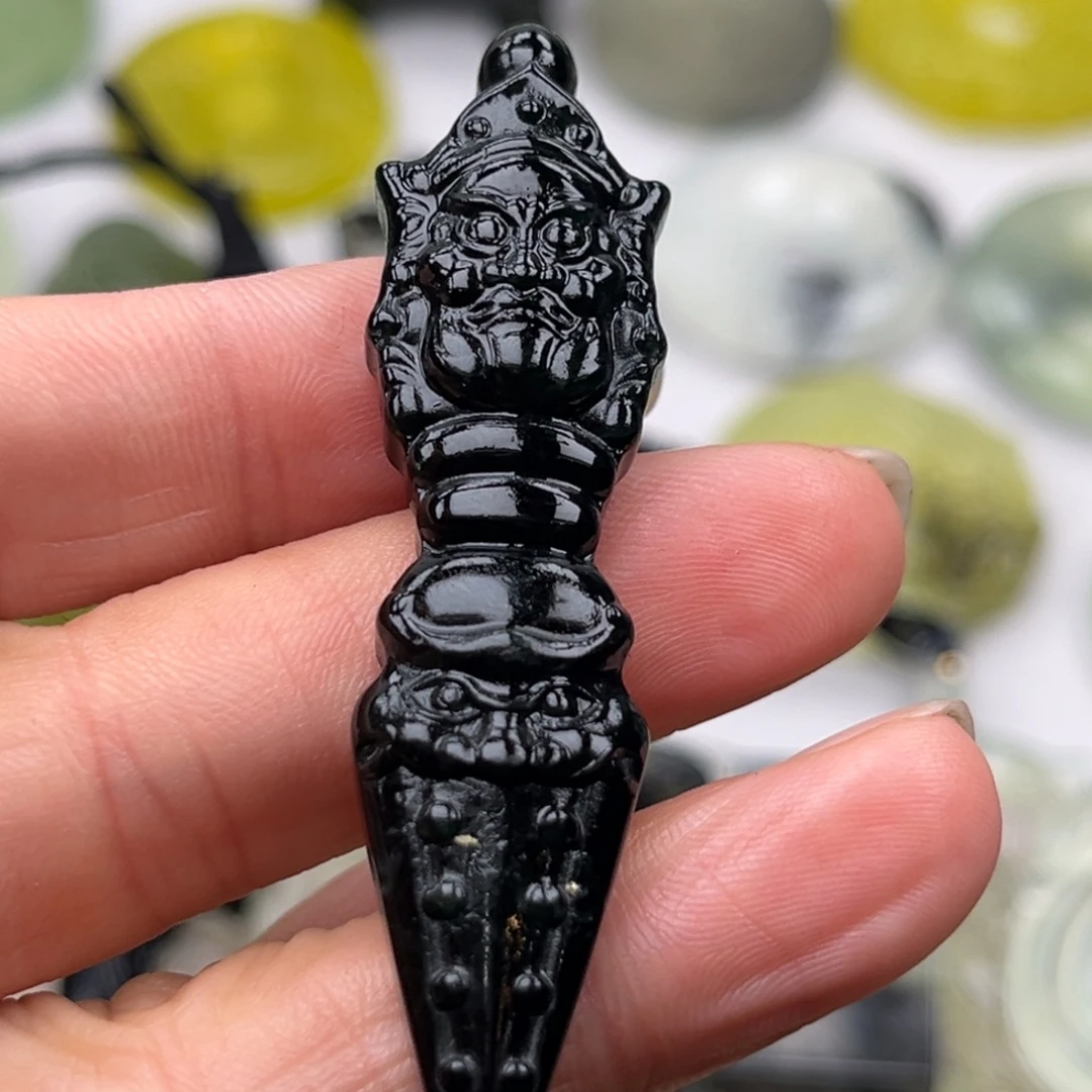 琉***心蛇纹石玉未镶嵌其他