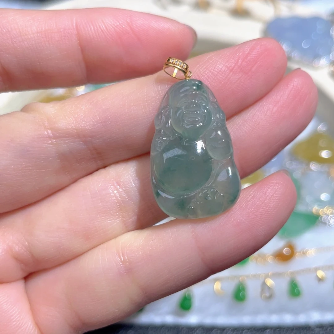 翡翠颈饰18K金镶嵌翡翠