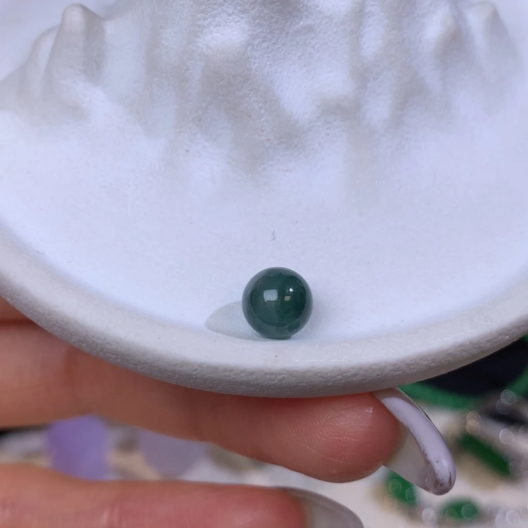 翡翠未镶嵌胸饰蓝晴飘花 卡6.6