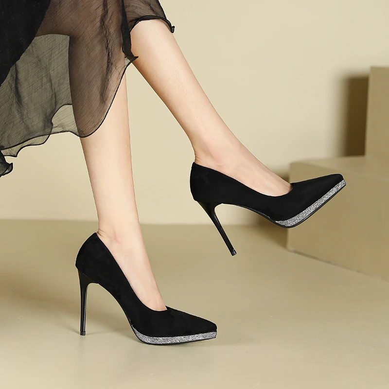 高级感御姐礼仪防水台水钻单鞋女夏2025新款绒面尖头细跟高跟鞋女