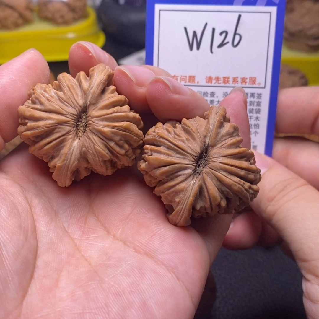 把件桃核40全品四座楼、w126