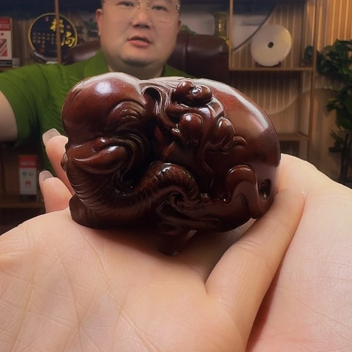 透闪石质玉手串未镶嵌小**光