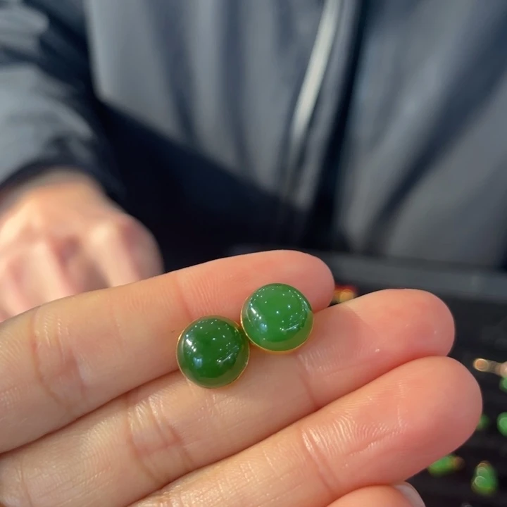 和田玉18K金镶嵌耳饰