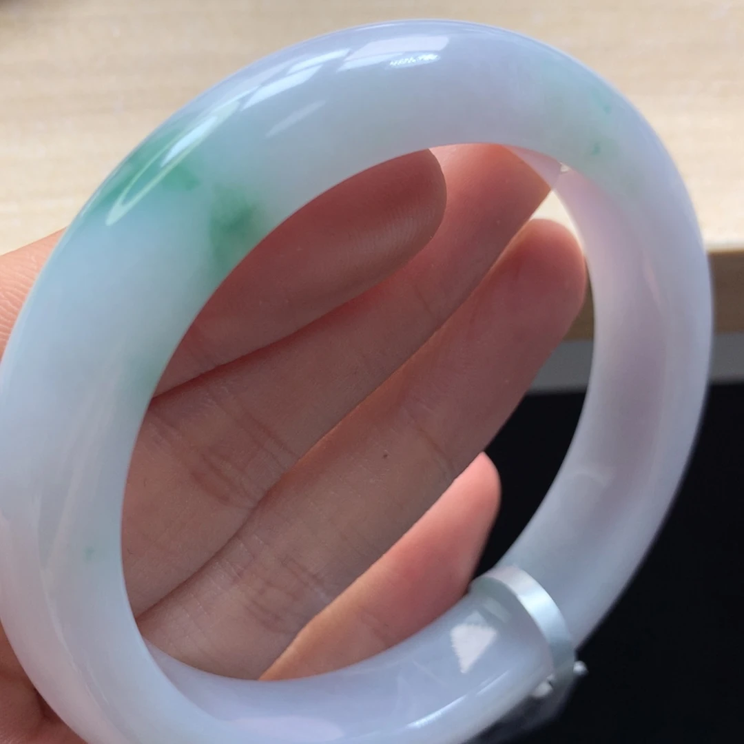 未镶嵌手镯翡翠手镯